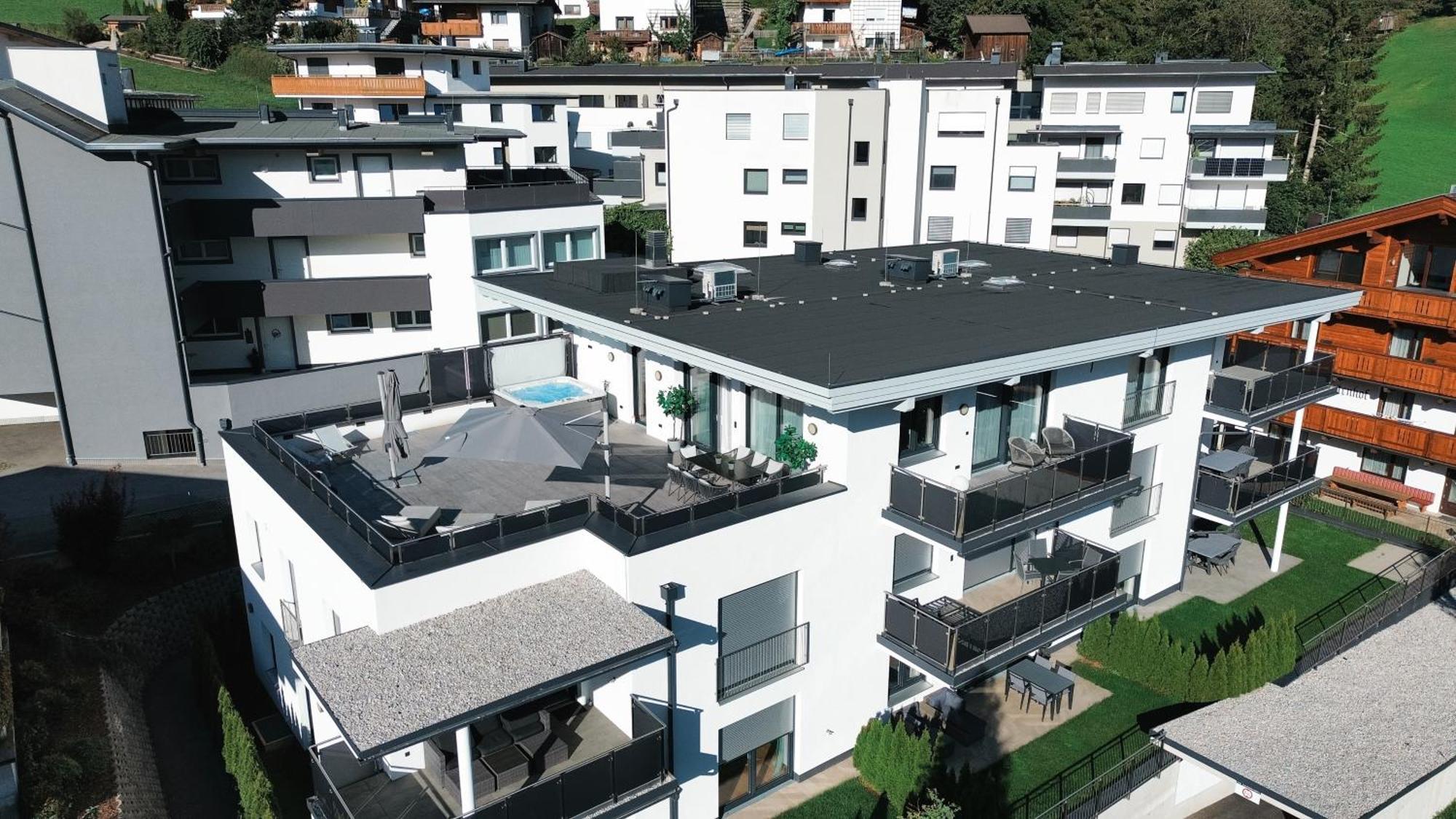 Zweite Heimat - Garden & Underground Parking Space By Alpenluxus Appartements Fugen Bagian luar foto